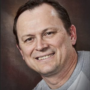 Махай Чипашиу - Старейшина